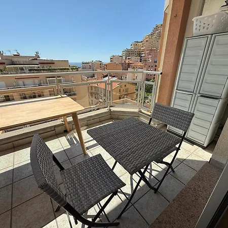 Le Pano *
