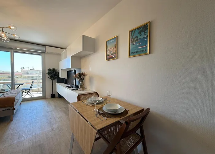 Le Pano Apartment